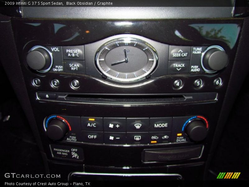 Controls of 2009 G 37 S Sport Sedan