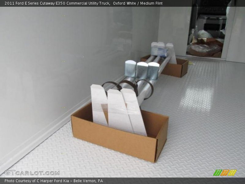 Oxford White / Medium Flint 2011 Ford E Series Cutaway E350 Commercial Utility Truck