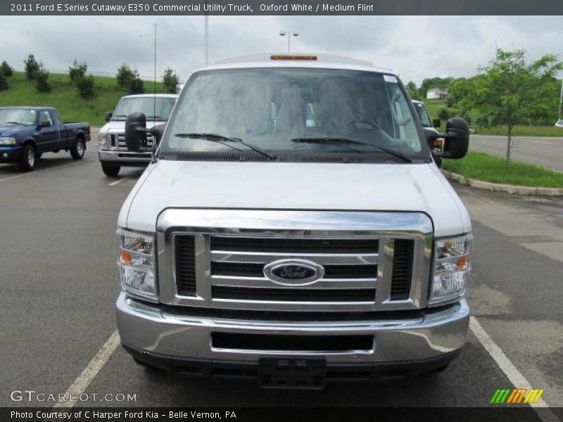 Oxford White / Medium Flint 2011 Ford E Series Cutaway E350 Commercial Utility Truck