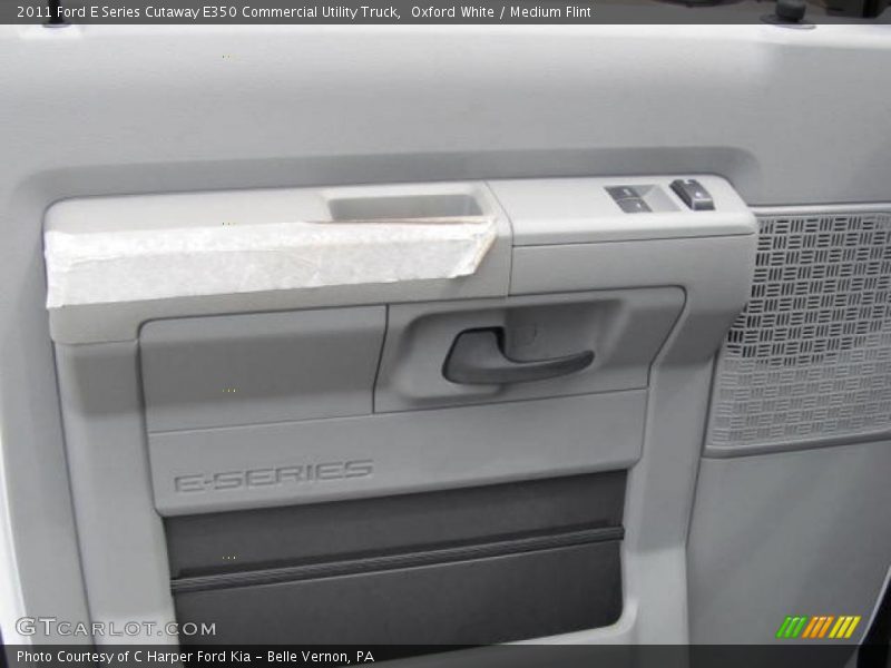 Oxford White / Medium Flint 2011 Ford E Series Cutaway E350 Commercial Utility Truck