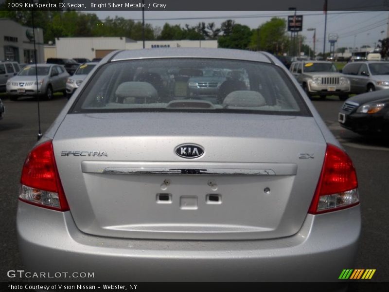 Bright Silver Metallic / Gray 2009 Kia Spectra EX Sedan