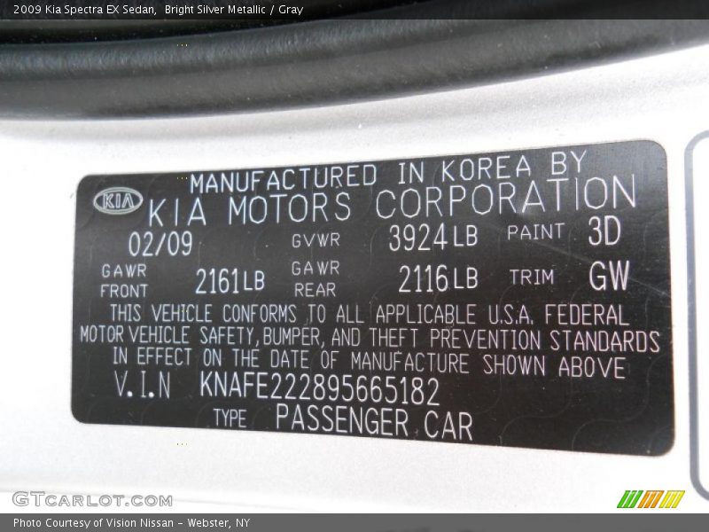 Bright Silver Metallic / Gray 2009 Kia Spectra EX Sedan