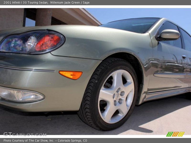 Millenium Jade Green / Sage 2001 Infiniti I 30 Touring Sedan