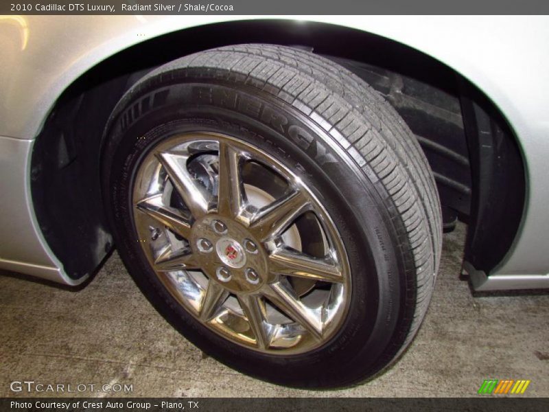 Radiant Silver / Shale/Cocoa 2010 Cadillac DTS Luxury