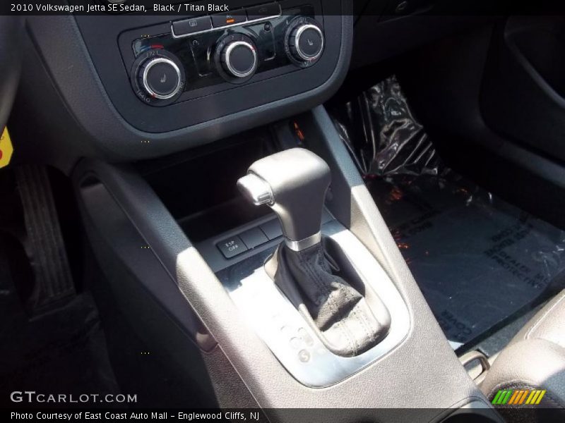 Black / Titan Black 2010 Volkswagen Jetta SE Sedan