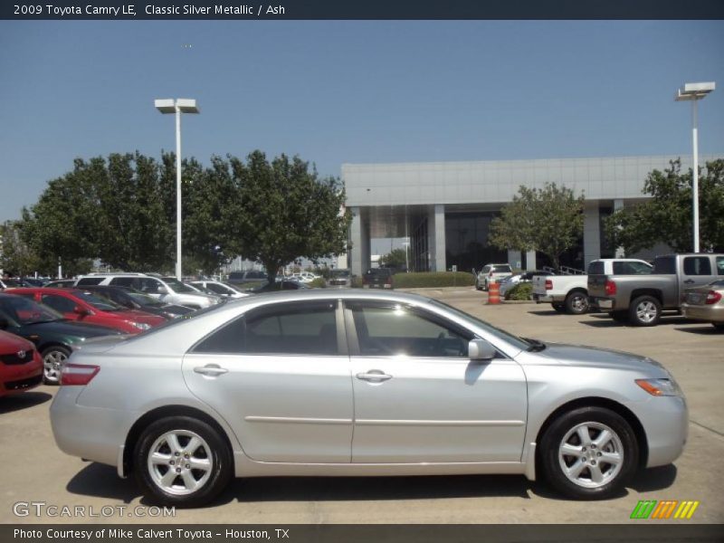 Classic Silver Metallic / Ash 2009 Toyota Camry LE
