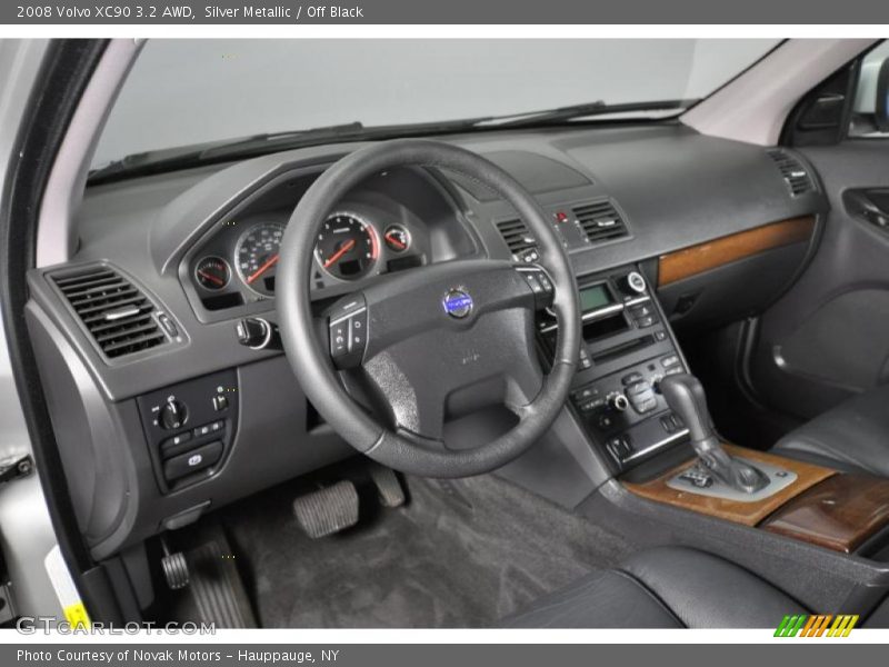 Silver Metallic / Off Black 2008 Volvo XC90 3.2 AWD