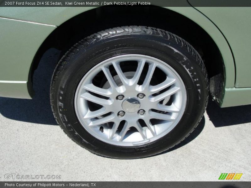 Kiwi Green Metallic / Dark Pebble/Light Pebble 2007 Ford Focus ZX4 SE Sedan