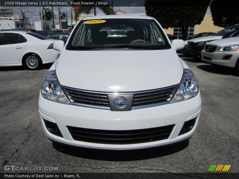 Fresh Powder / Beige 2009 Nissan Versa 1.8 S Hatchback