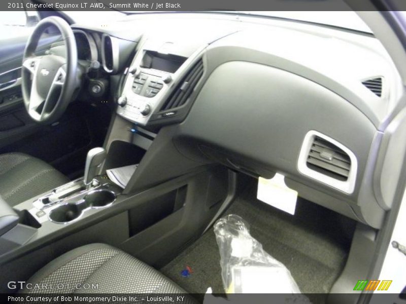 Summit White / Jet Black 2011 Chevrolet Equinox LT AWD