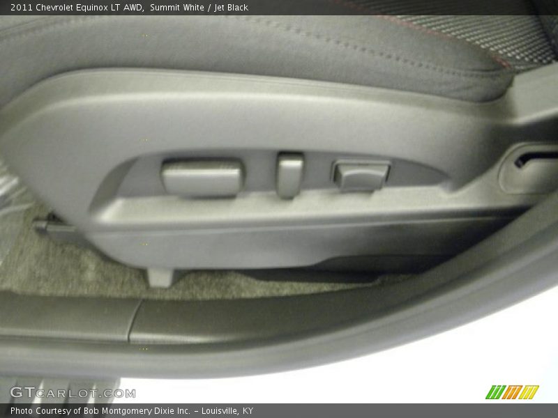 Summit White / Jet Black 2011 Chevrolet Equinox LT AWD