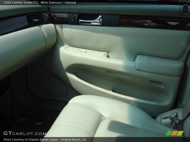 White Diamond / Oatmeal 1999 Cadillac Seville STS