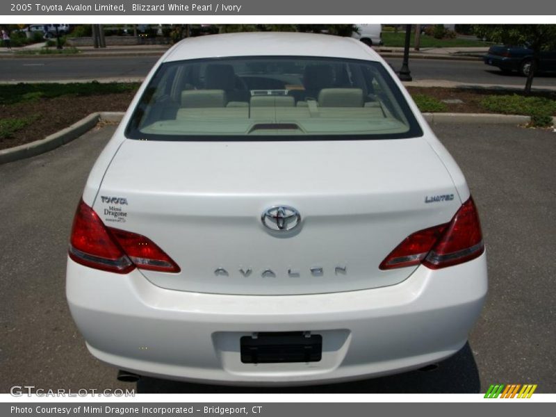 Blizzard White Pearl / Ivory 2005 Toyota Avalon Limited