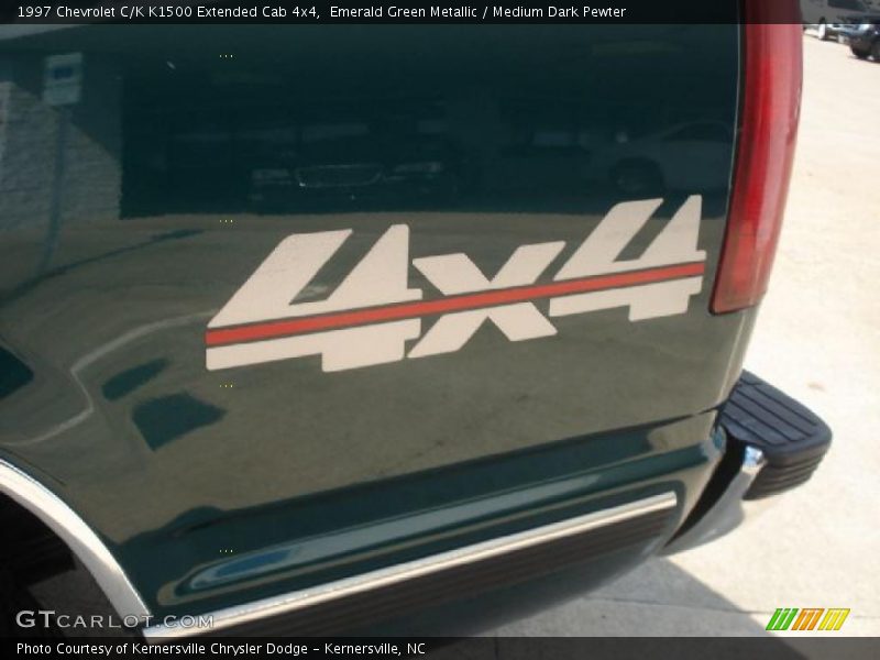 Emerald Green Metallic / Medium Dark Pewter 1997 Chevrolet C/K K1500 Extended Cab 4x4