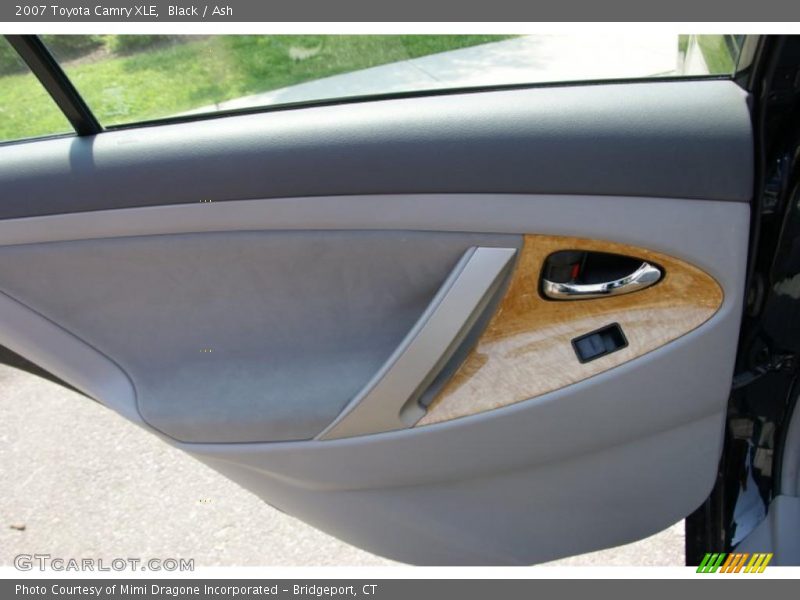 Black / Ash 2007 Toyota Camry XLE
