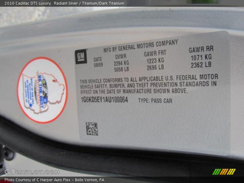Radiant Silver / Titanium/Dark Titanium 2010 Cadillac DTS Luxury