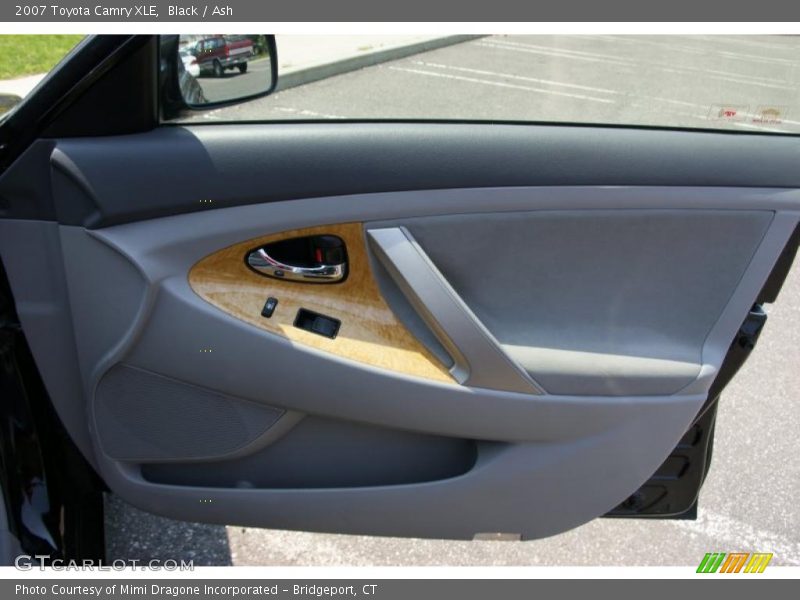 Black / Ash 2007 Toyota Camry XLE
