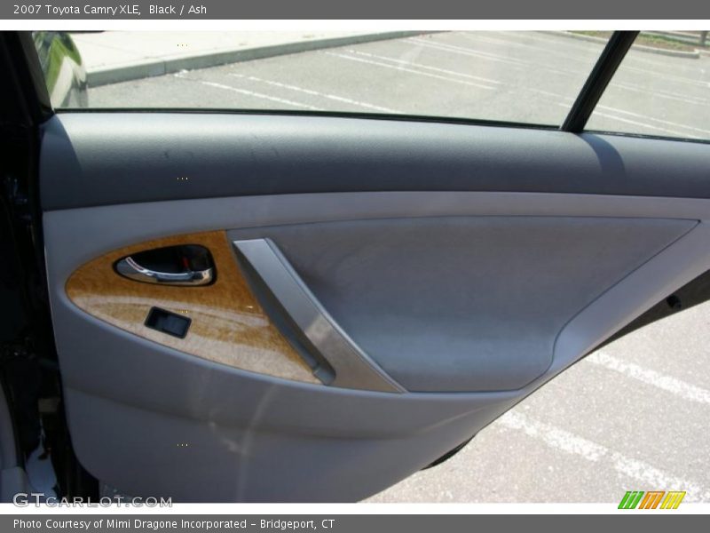 Black / Ash 2007 Toyota Camry XLE