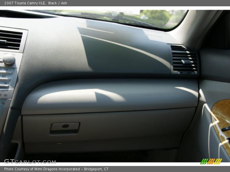 Black / Ash 2007 Toyota Camry XLE