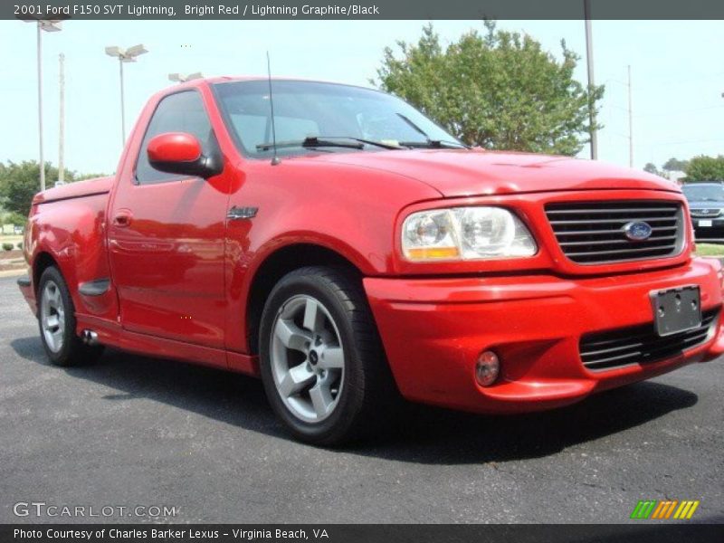 Front 3/4 View of 2001 F150 SVT Lightning