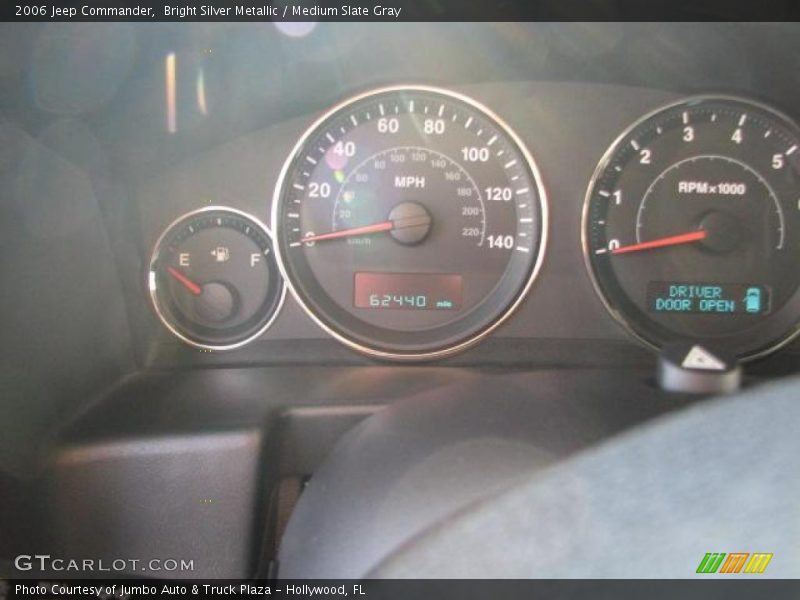 Bright Silver Metallic / Medium Slate Gray 2006 Jeep Commander