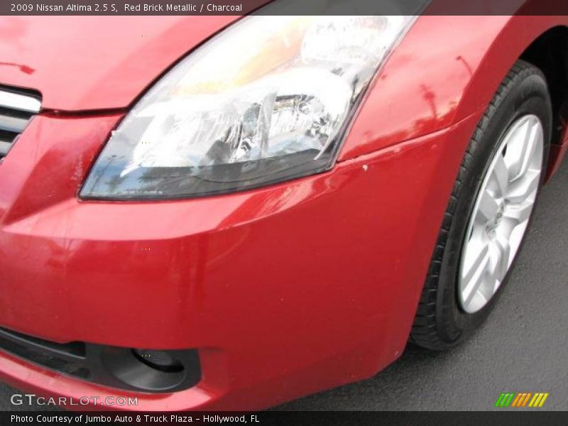 Red Brick Metallic / Charcoal 2009 Nissan Altima 2.5 S