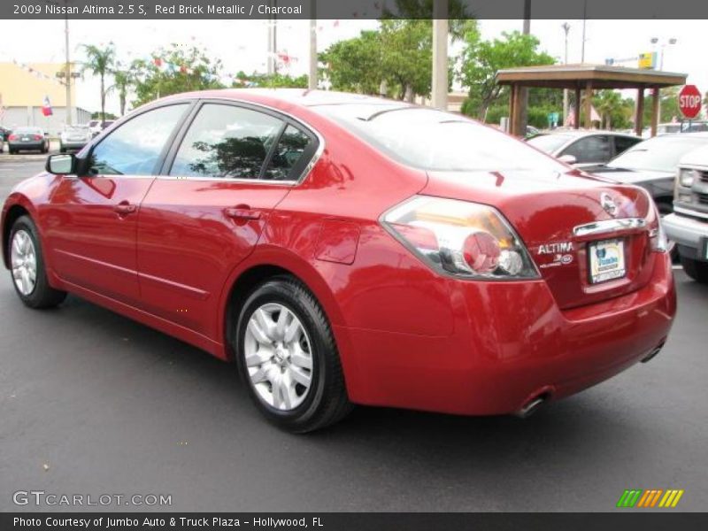 Red Brick Metallic / Charcoal 2009 Nissan Altima 2.5 S