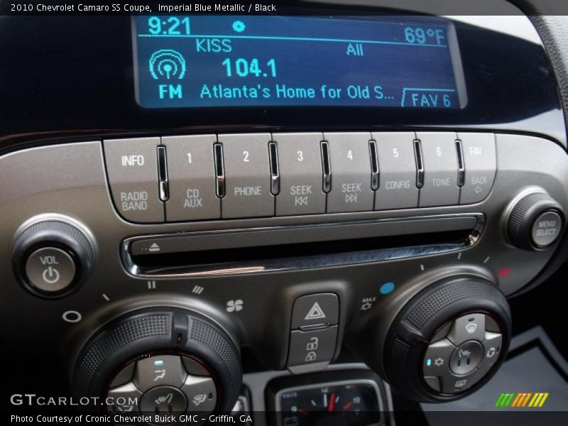 Controls of 2010 Camaro SS Coupe