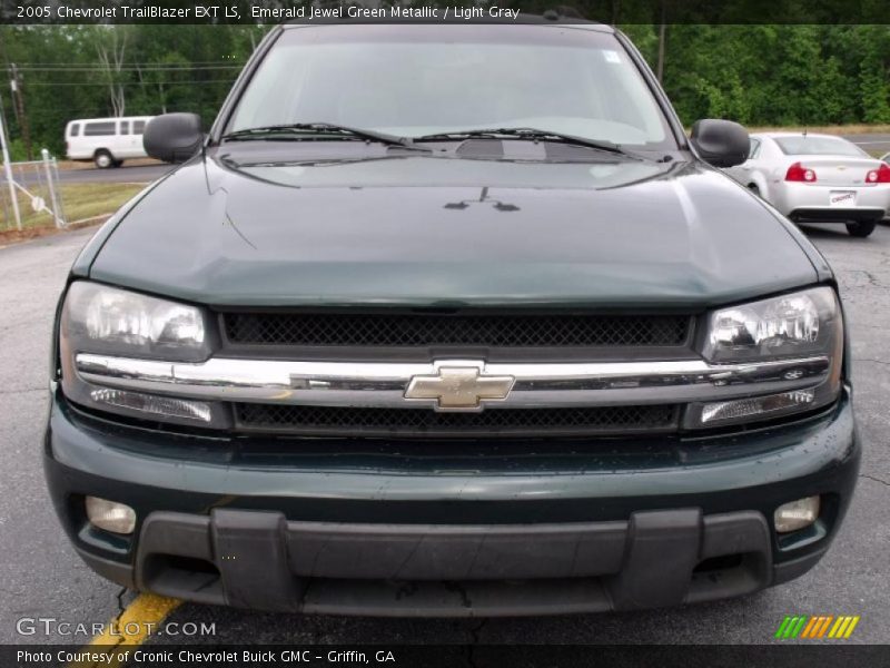 Emerald Jewel Green Metallic / Light Gray 2005 Chevrolet TrailBlazer EXT LS