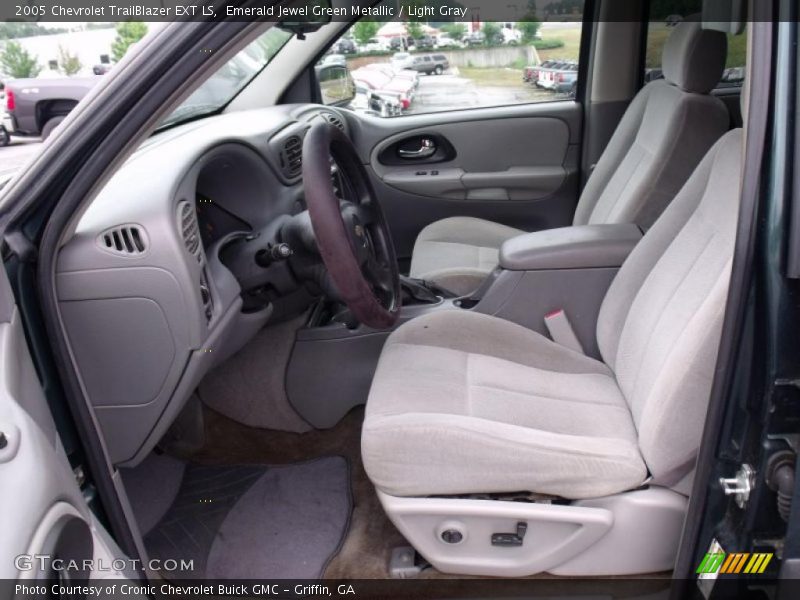  2005 TrailBlazer EXT LS Light Gray Interior