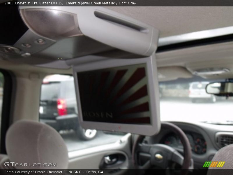 Emerald Jewel Green Metallic / Light Gray 2005 Chevrolet TrailBlazer EXT LS