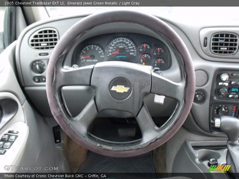 Emerald Jewel Green Metallic / Light Gray 2005 Chevrolet TrailBlazer EXT LS