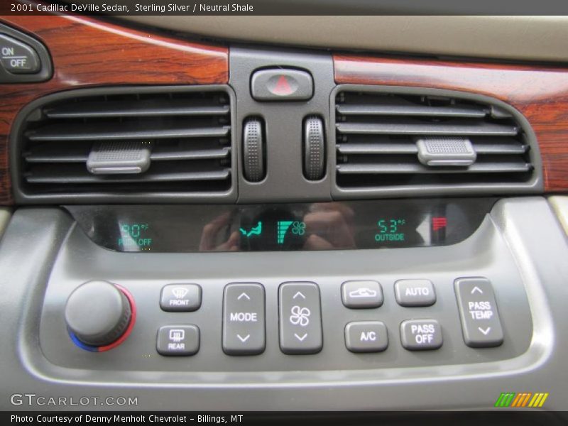 Sterling Silver / Neutral Shale 2001 Cadillac DeVille Sedan