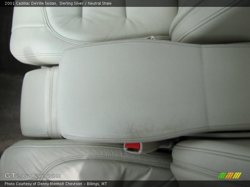 Sterling Silver / Neutral Shale 2001 Cadillac DeVille Sedan