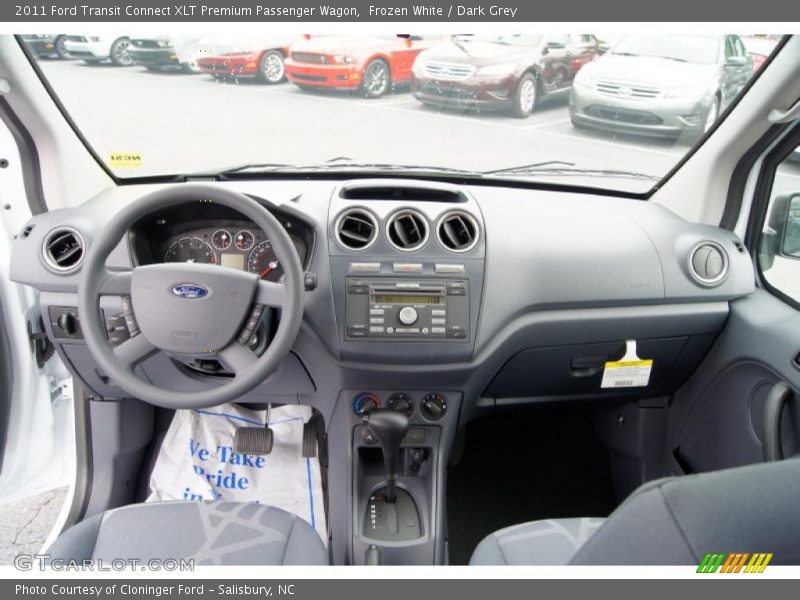 Dashboard of 2011 Transit Connect XLT Premium Passenger Wagon