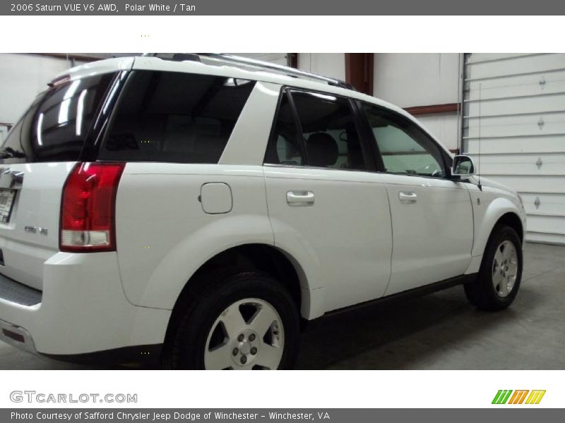 Polar White / Tan 2006 Saturn VUE V6 AWD