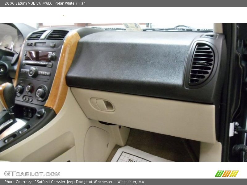 Polar White / Tan 2006 Saturn VUE V6 AWD