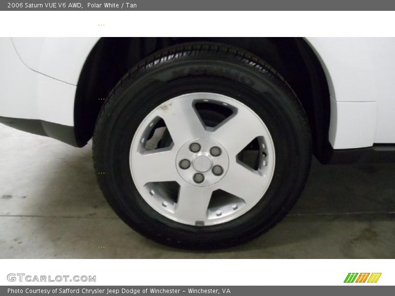 Polar White / Tan 2006 Saturn VUE V6 AWD