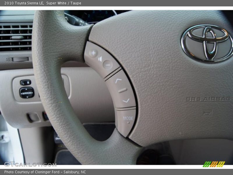 Super White / Taupe 2010 Toyota Sienna LE