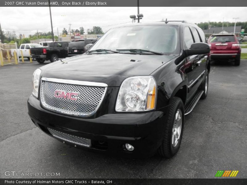 Onyx Black / Ebony Black 2007 GMC Yukon Denali AWD
