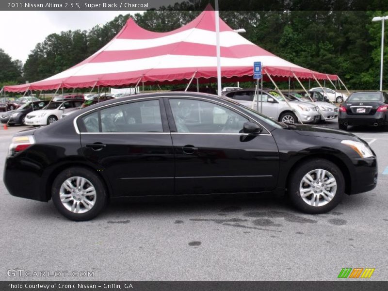 Super Black / Charcoal 2011 Nissan Altima 2.5 S