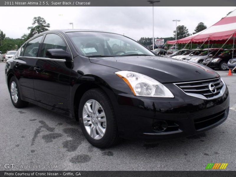 Super Black / Charcoal 2011 Nissan Altima 2.5 S