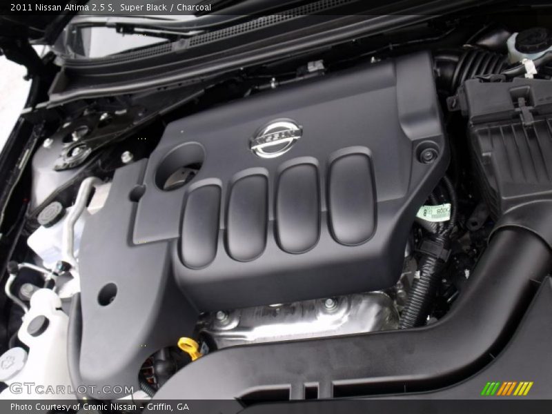Super Black / Charcoal 2011 Nissan Altima 2.5 S