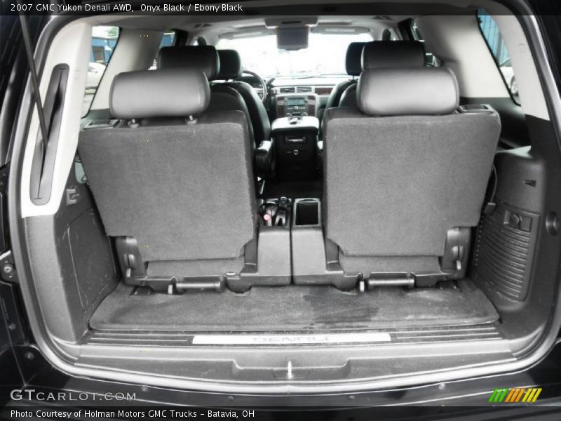 Onyx Black / Ebony Black 2007 GMC Yukon Denali AWD