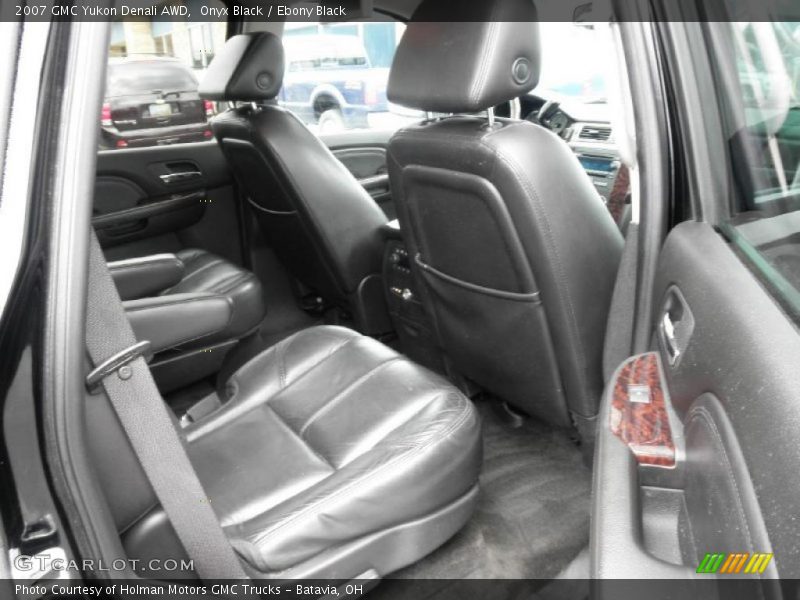 Onyx Black / Ebony Black 2007 GMC Yukon Denali AWD