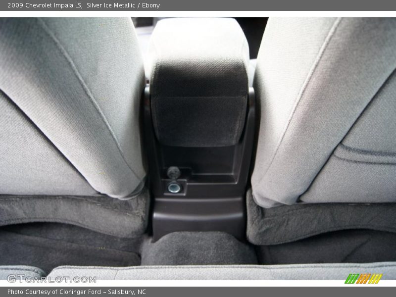 Silver Ice Metallic / Ebony 2009 Chevrolet Impala LS