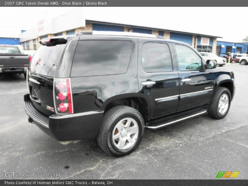 Onyx Black / Ebony Black 2007 GMC Yukon Denali AWD