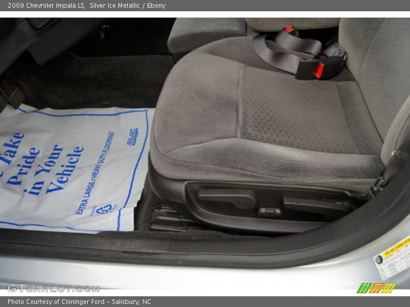 Silver Ice Metallic / Ebony 2009 Chevrolet Impala LS