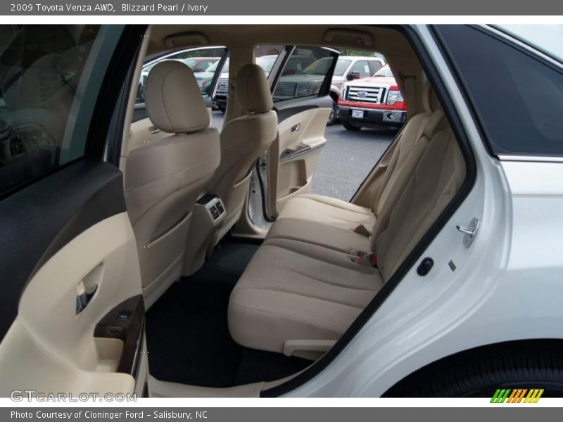 Blizzard Pearl / Ivory 2009 Toyota Venza AWD