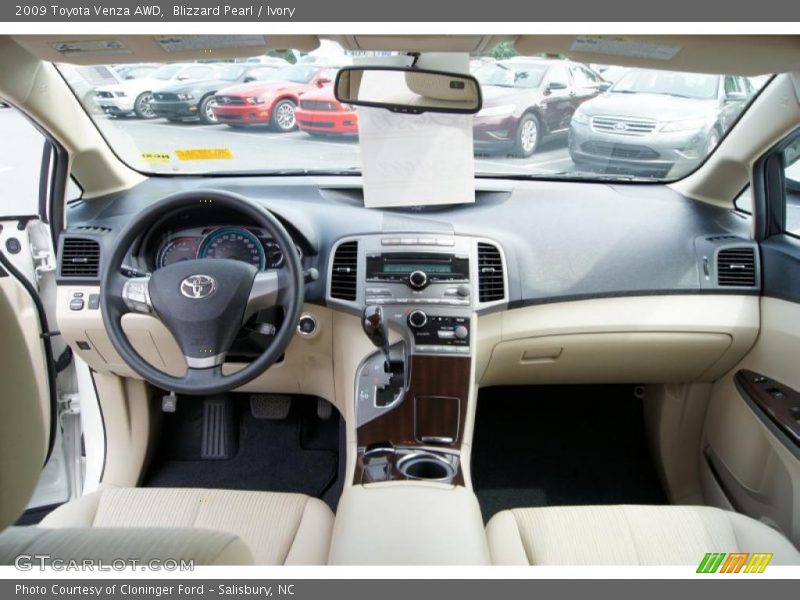 Dashboard of 2009 Venza AWD